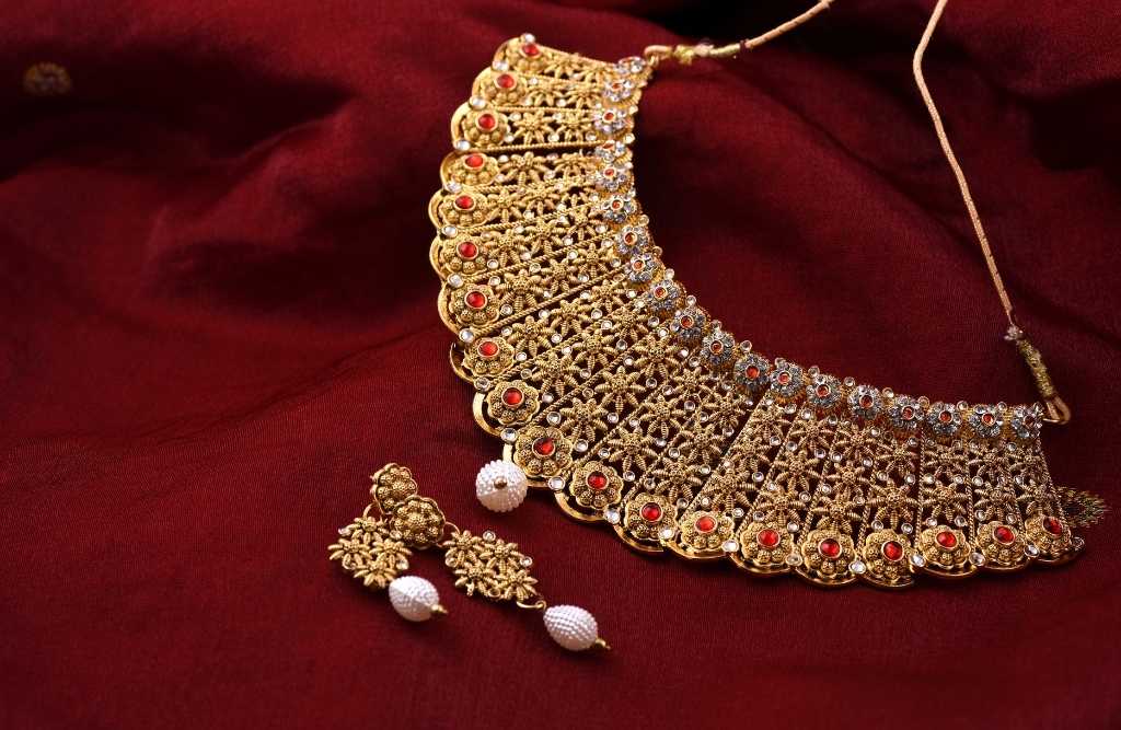 2026 Pakistani Fashion Accessories Guide