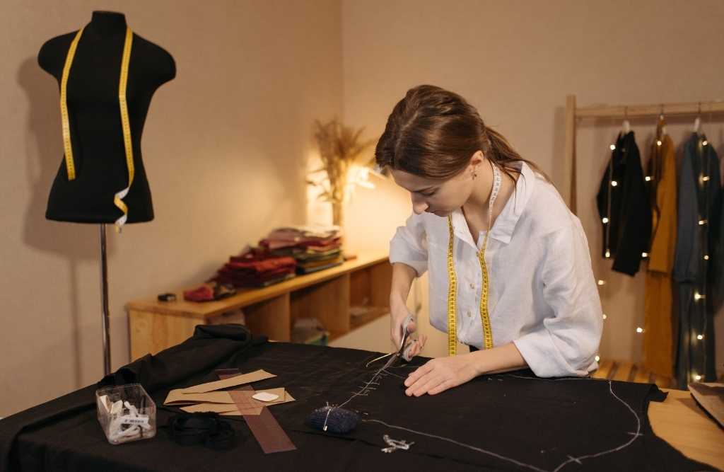 Inside Samiyas Tailoring Process